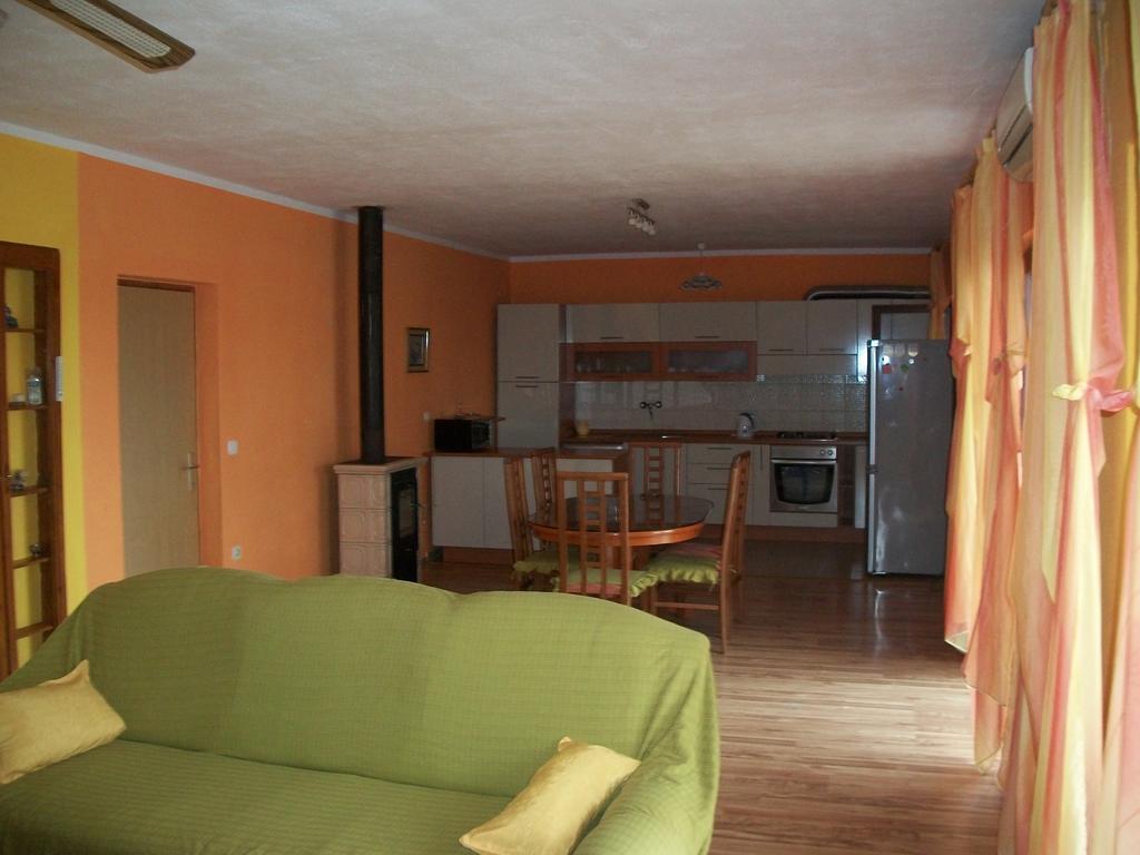 Apartment Luka 特罗吉尔 外观 照片