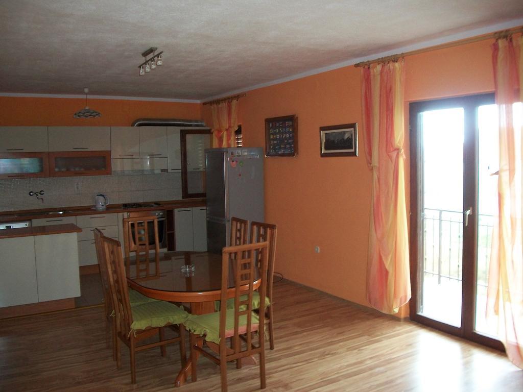 Apartment Luka 特罗吉尔 外观 照片